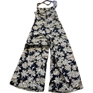 Kimchi Blue Urban Outfitters Jumper Romper Women’s Size 4